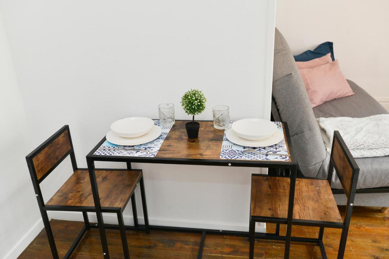 Group Apartment *